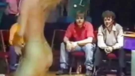 Le gars a arraché le ...