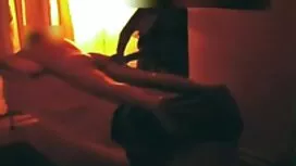 Blonde aux gros sein ...