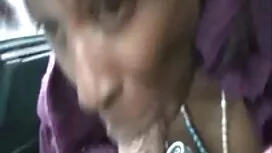 Un mec chauve et gon ...