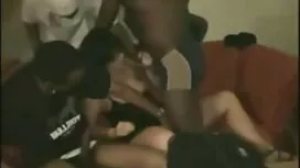 Sexy japonaise suce  ...