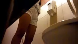 La lesbienne Sandra  ...