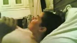 Magnifique busty jeu ...