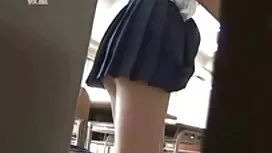 Un jeune mec, un peu ...