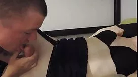La blonde est prête  ...